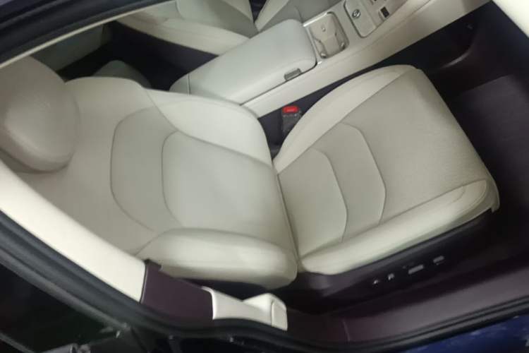 Used Hima Shangjie Z7T 2026 Model Max+ Right Front Seat