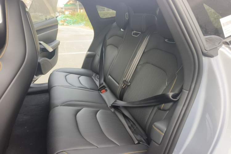 Used Hima Shangjie Z7T 2026 Model Max Left Rear Seat