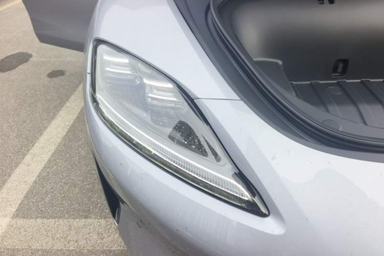 Used Hima Shangjie Z7T 2026 Model Max Right Front Headlight