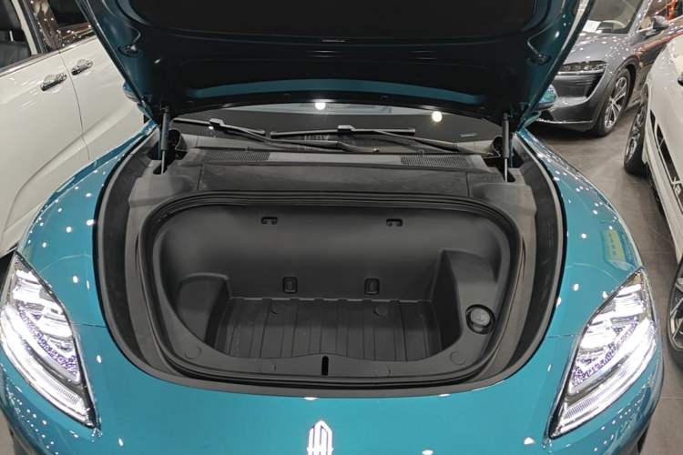 Used Hima Shangjie Z7T 2026 Model Ultra Engine Bay