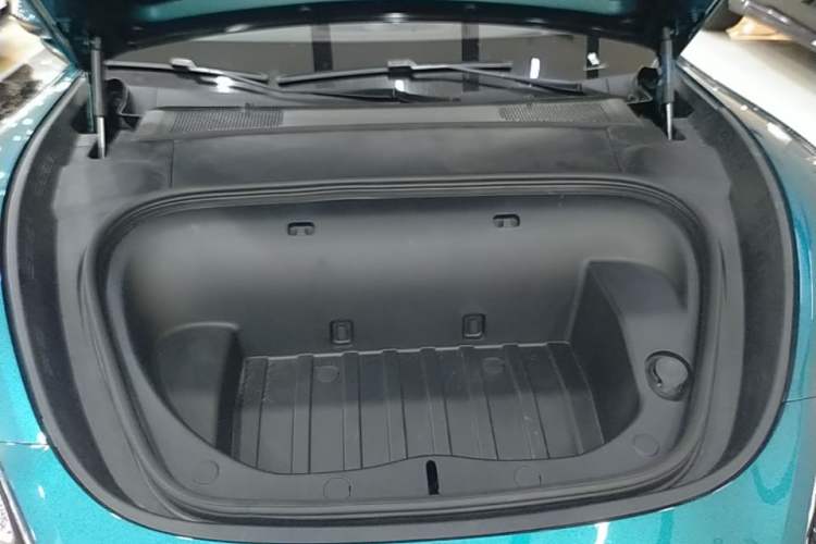 Used Hima Shangjie Z7T 2026 Model Max Engine Bay