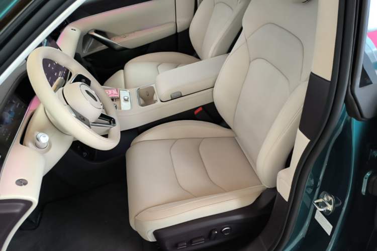 Used Hima Shangjie Z7T 2026 Model Max Left Front Seat