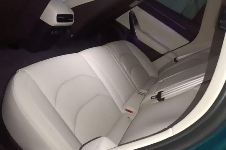 Used Hima Shangjie Z7T 2026 Model Max Left Rear Seat