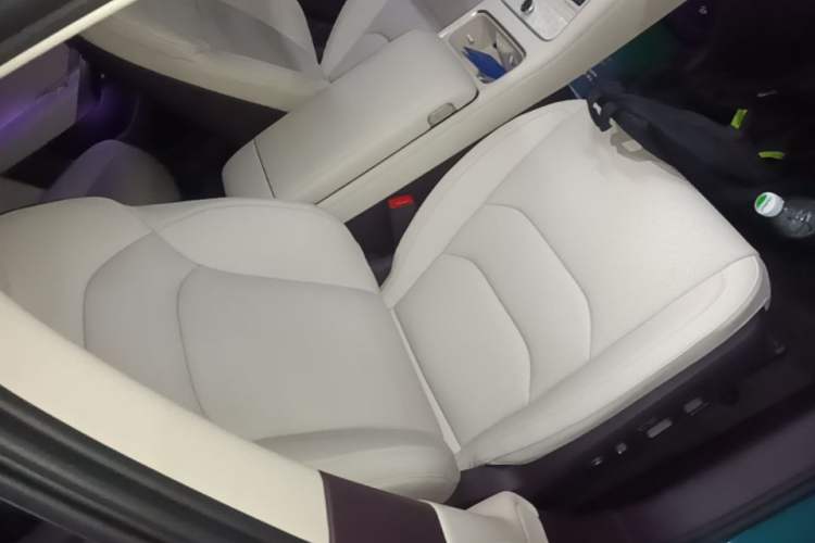 Used Hima Shangjie Z7T 2026 Model Max Right Front Seat