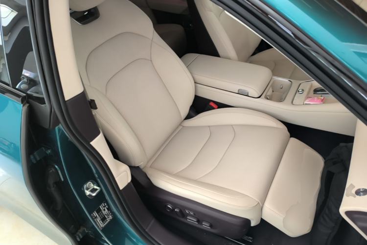 Used Hima Shangjie Z7T 2026 Model Max Right Front Seat