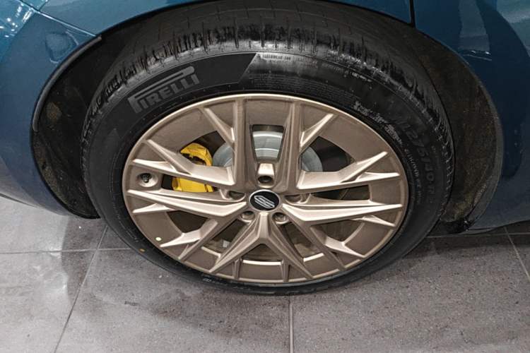 Used Hima Shangjie Z7T 2026 Model Ultra Right Rear Wheel Hub