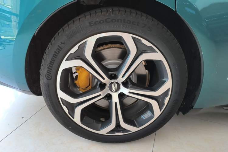 Used Hima Shangjie Z7T 2026 Model Max Right Rear Wheel Hub