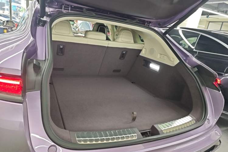 Used Hima Shangjie Z7T 2026 Model Ultra Trunk
