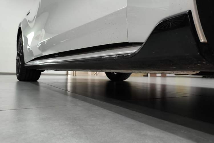 Used Hima Shangjie Z7T 2026 Model Max+ Right Side Sill