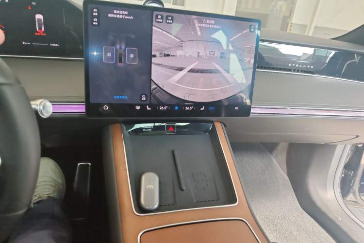 Used Hima Stelato S9 2024 All-Electric Ultra Four-Wheel-Drive Flagship Edition Audio And AC Panel