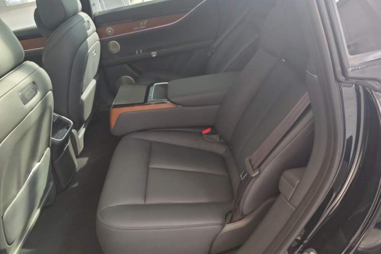 Used Hima Stelato S9 2024 All-Electric Ultra Four-Wheel-Drive Flagship Edition Left Rear Seat
