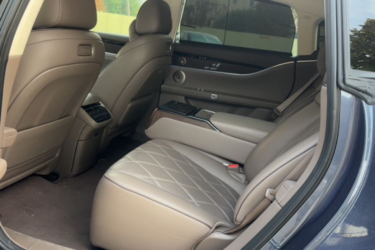 Used Hima Stelato S9 2025 Extended-Range Ultra Interior 5