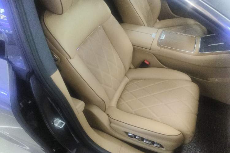 Used Hima Stelato S9 2024 All-Electric Ultra Four-Wheel-Drive Flagship Edition Right Front Seat