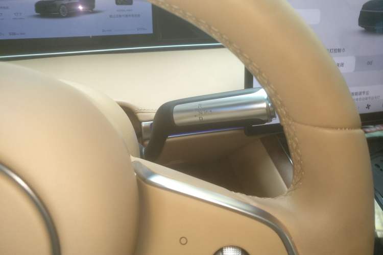 Used Hima Stelato S9 2024 All-Electric Ultra Four-Wheel-Drive Flagship Edition Gear Lever