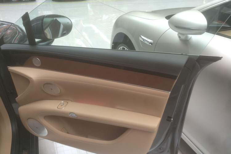 Used Hima Stelato S9 2024 All-Electric Ultra Four-Wheel-Drive Flagship Edition Right Front Door Interior