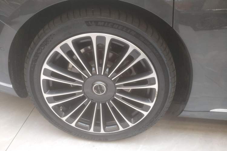Used Hima Stelato S9 2024 All-Electric Ultra Four-Wheel-Drive Flagship Edition Right Rear Wheel Hub