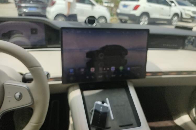 Used Hima Stelato S9 2024 All-Electric Ultra Four-Wheel-Drive Flagship Edition Audio And AC Panel