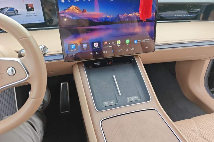 Used Hima Stelato S9 2024 All-Electric Ultra Four-Wheel-Drive Flagship Edition Audio And AC Panel