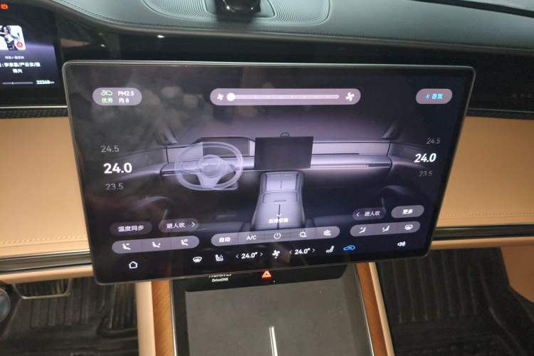 Used Hima Stelato S9 2024 All-Electric Ultra Four-Wheel-Drive Flagship Edition Audio And AC Panel
