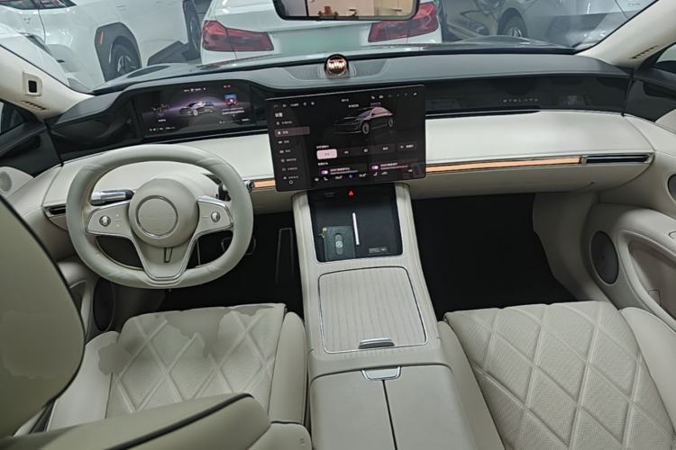 Used Hima Stelato S9 2024 All-Electric Ultra Four-Wheel-Drive Flagship Edition Center Console