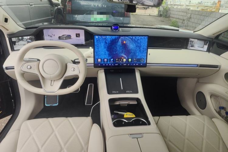 Used Hima Stelato S9 2024 All-Electric Ultra Four-Wheel-Drive Flagship Edition Center Console