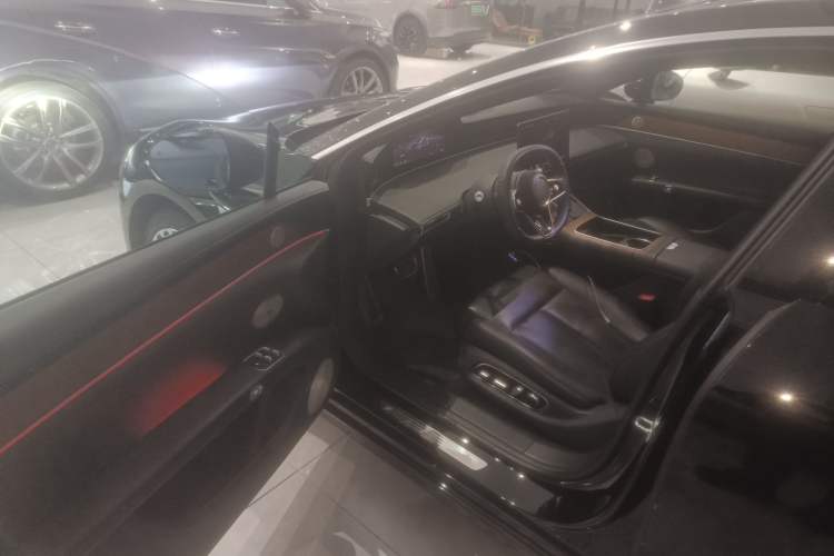 Used Hima Stelato S9 2024 All-Electric Ultra Four-Wheel-Drive Flagship Edition Driver Seat