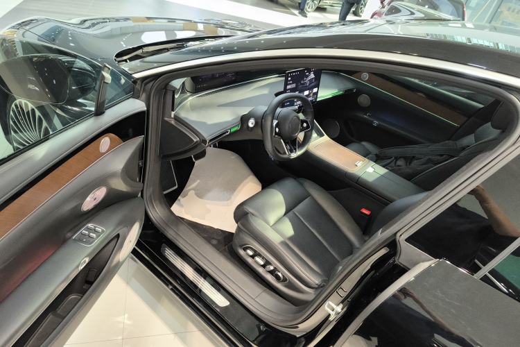 Used Hima Stelato S9 2024 All-Electric Ultra Four-Wheel-Drive Flagship Edition Driver Seat
