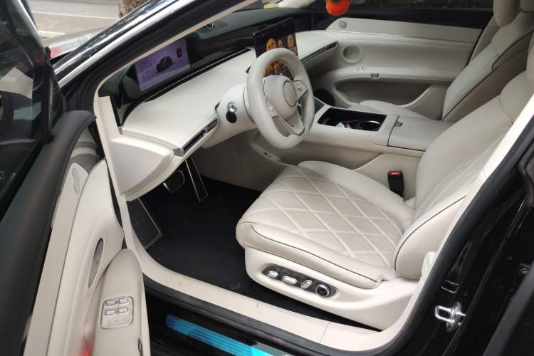 Used Hima Stelato S9 2024 All-Electric Ultra Four-Wheel-Drive Flagship Edition Driver Seat