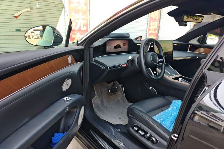 Used Hima Stelato S9 2024 All-Electric Ultra Four-Wheel-Drive Flagship Edition Driver Seat