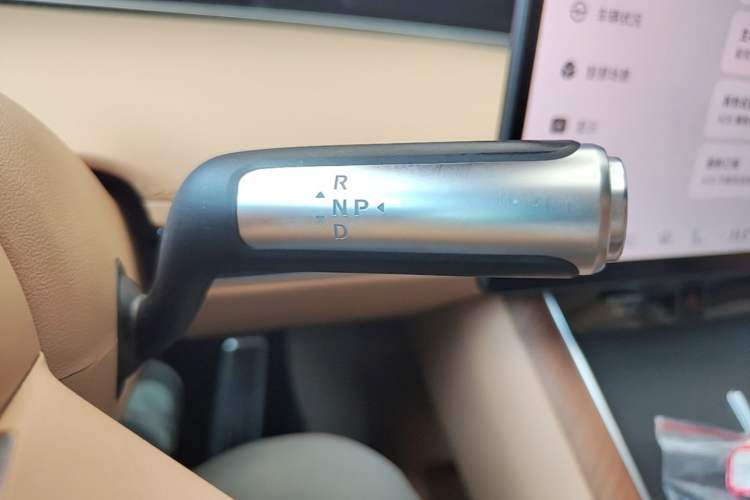 Used Hima Stelato S9 2024 All-Electric Max Rear-Drive Long-Range Version Gear Lever