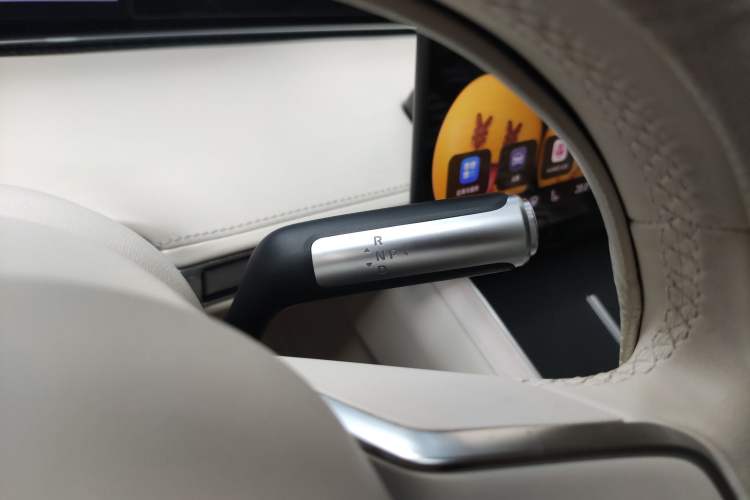 Used Hima Stelato S9 2024 All-Electric Ultra Four-Wheel-Drive Flagship Edition Gear Lever