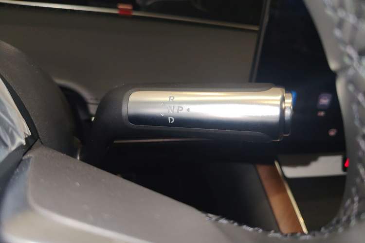 Used Hima Stelato S9 2024 All-Electric Ultra Four-Wheel-Drive Flagship Edition Gear Lever