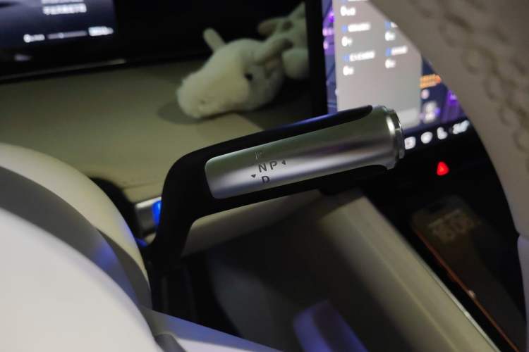 Used Hima Stelato S9 2024 All-Electric Ultra Four-Wheel-Drive Flagship Edition Gear Lever