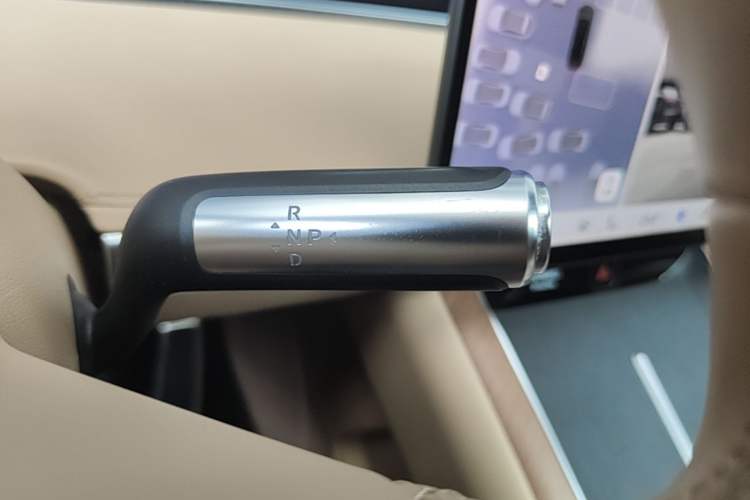 Used Hima Stelato S9 2024 All-Electric Ultra Four-Wheel-Drive Flagship Edition Gear Lever