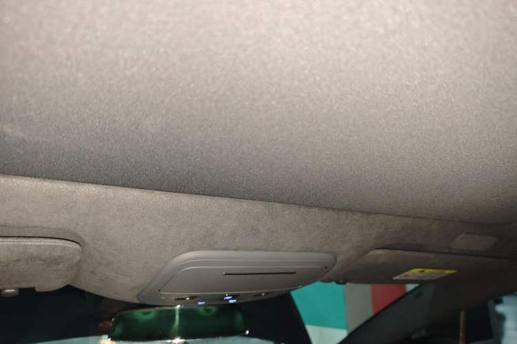 Used Hima Stelato S9 2024 All-Electric Max Rear-Drive Long-Range Version Headliner