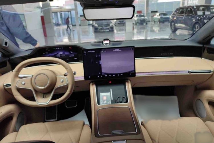 Used Hima Stelato S9 2024 All-Electric Ultra Four-Wheel-Drive Flagship Edition Interior 1