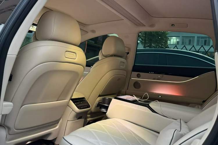 Used Hima Stelato S9 2024 All-Electric Ultra Four-Wheel-Drive Flagship Edition Interior 2