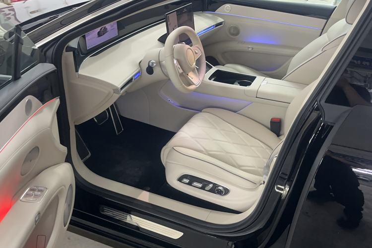 Used Hima Stelato S9 2024 All-Electric Ultra Four-Wheel-Drive Flagship Edition Interior 2
