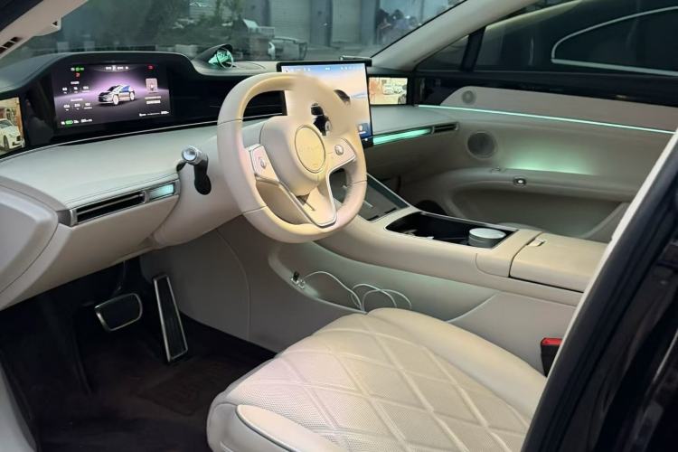 Used Hima Stelato S9 2024 All-Electric Ultra Four-Wheel-Drive Flagship Edition Interior 3