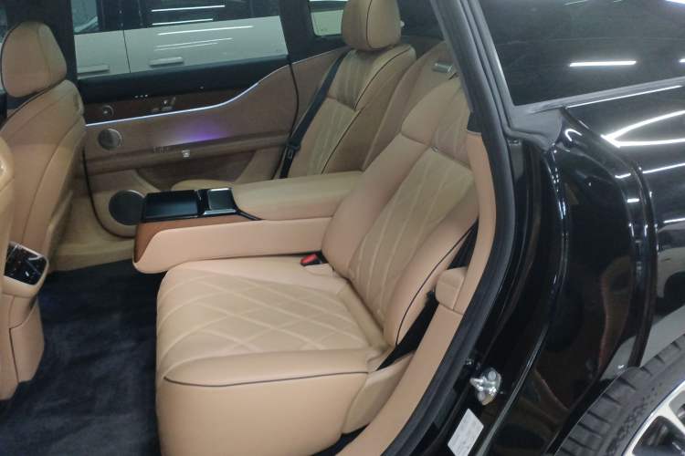 Used Hima Stelato S9 2024 All-Electric Ultra Four-Wheel-Drive Flagship Edition Interior 4