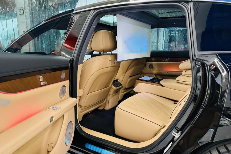 Used Hima Stelato S9 2024 All-Electric Ultra Four-Wheel-Drive Flagship Edition Interior 5