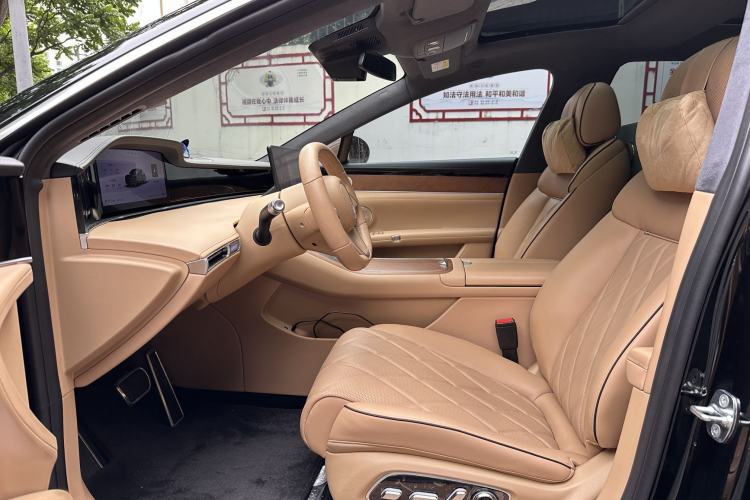 Used Hima Stelato S9 2024 All-Electric Max Rear-Drive Long-Range Version Interior 5