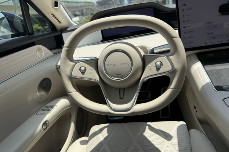 Used Hima Stelato S9 2024 All-Electric Max Rear-Drive Long-Range Version Interior 8