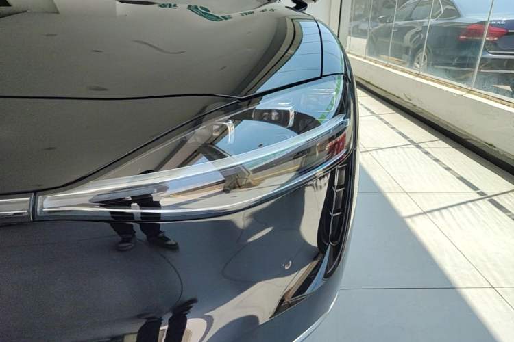 Used Hima Stelato S9 2024 All-Electric Max Rear-Drive Long-Range Version Left Front Headlight