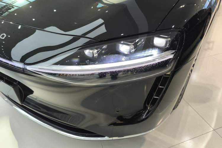 Used Hima Stelato S9 2024 All-Electric Ultra Four-Wheel-Drive Flagship Edition Left Front Headlight