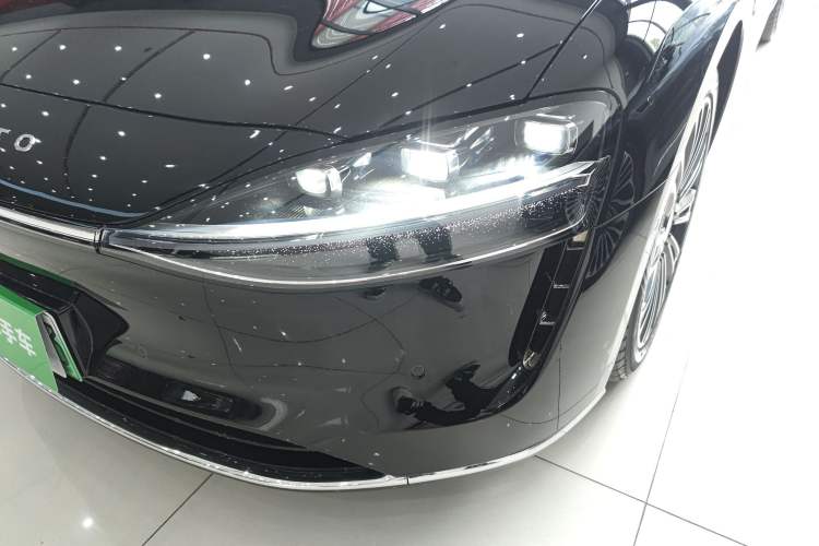 Used Hima Stelato S9 2024 All-Electric Max Rear-Drive Long-Range Version Left Front Headlight