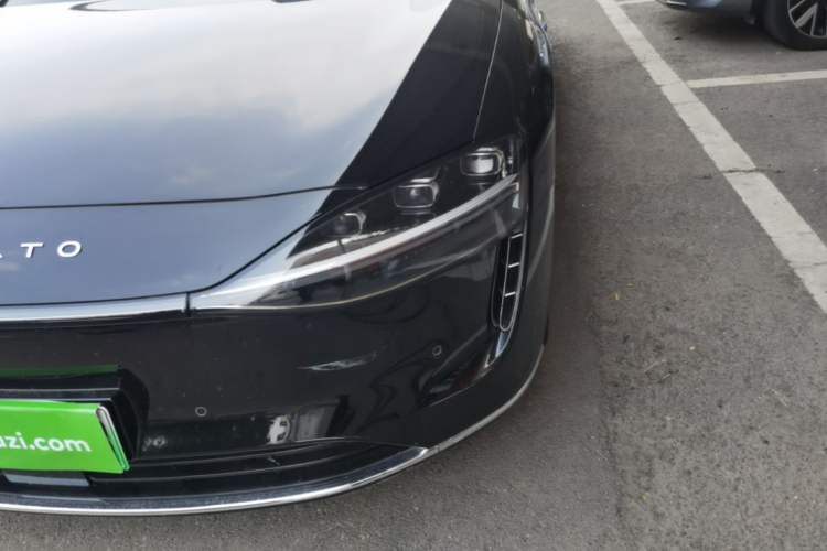Used Hima Stelato S9 2024 All-Electric Max Rear-Drive Long-Range Version Left Front Headlight