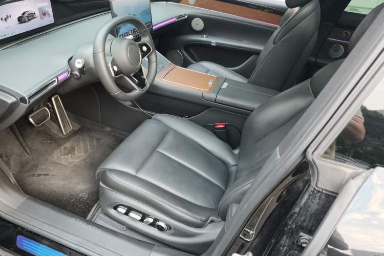 Used Hima Stelato S9 2024 All-Electric Ultra Four-Wheel-Drive Flagship Edition Left Front Seat