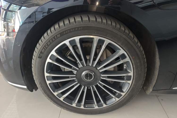 Used Hima Stelato S9 2024 All-Electric Ultra Four-Wheel-Drive Flagship Edition Left Front Wheel Hub