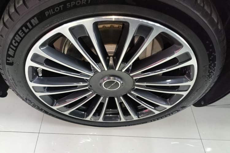 Used Hima Stelato S9 2024 All-Electric Ultra Four-Wheel-Drive Flagship Edition Left Front Wheel Hub